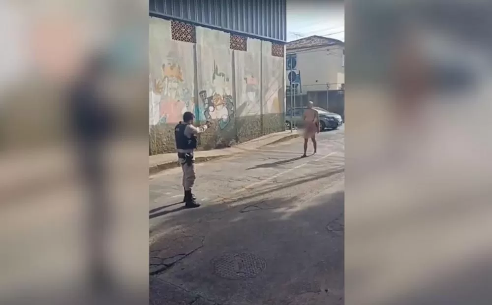 Suspeito de matar o pai a facadas é preso após andar nu pelas ruas em Belo Horizonte