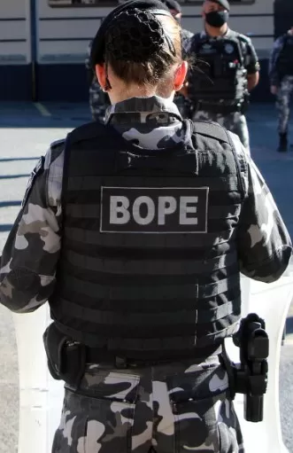 Mulher é resgatada pelo BOPE após tentativa de suicídio em Vespasiano