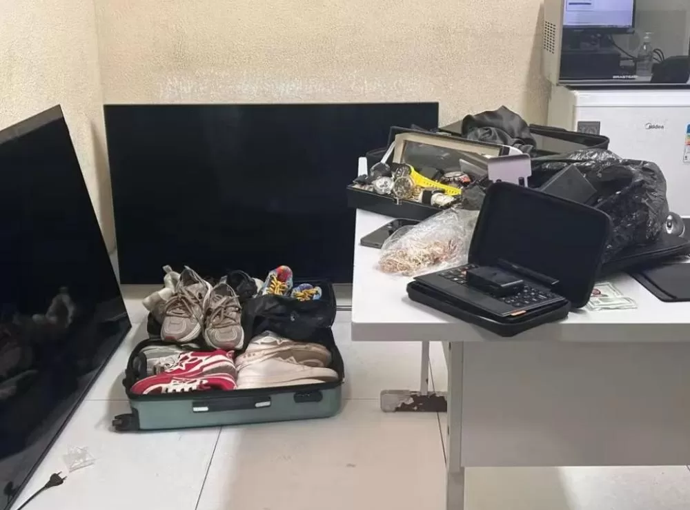 Polícia recupera bens furtados da casa do cantor Beg Candeia em BH