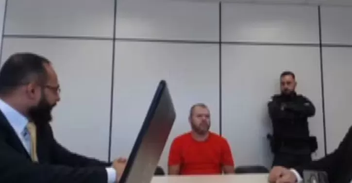 Justiça solta homem que agrediu bebê ao confundi-la com boneca em BH