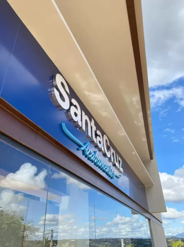 Santa Cruz Acabamentos: 63 Anos de Tradição e Excelência