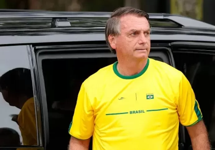 Bolsonaro lidera novo ato na Paulista em meio a julgamento no STF