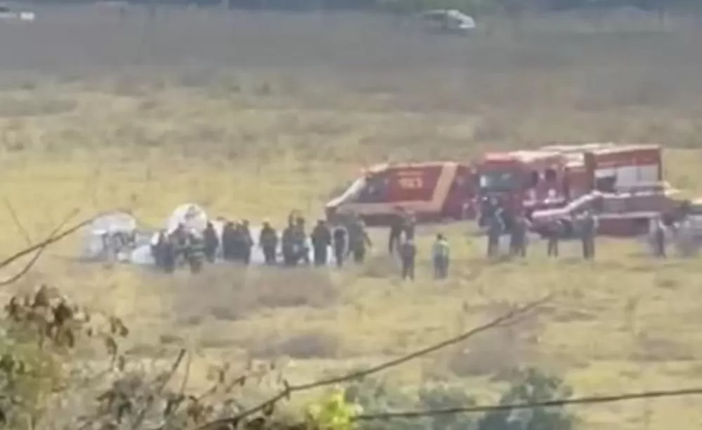 Duas pessoas morrem após queda de avião de pequeno porte em São Paulo