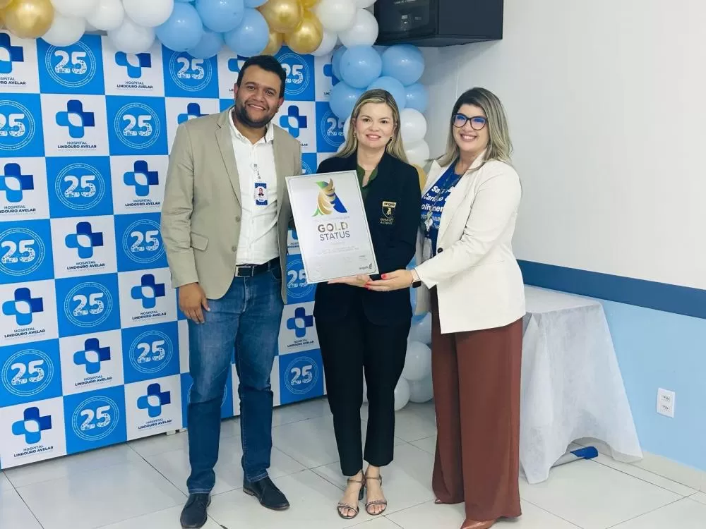 Hospital Lindouro Avelar recebe placa da premiação “WSO Angels Awards”
