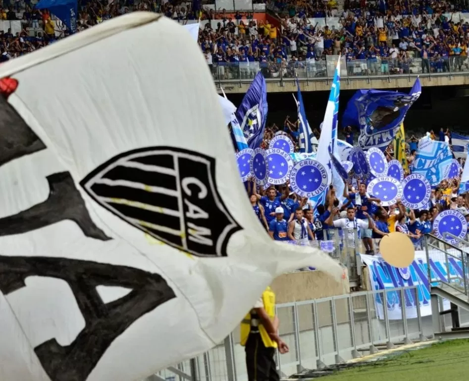 Motorista de app da Máfia Azul esfaqueia passageiro da Galoucura em BH