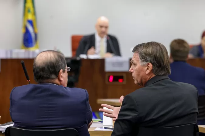 Moraes mantém restrições a Bolsonaro e alerta para prisão em caso de nova infração
