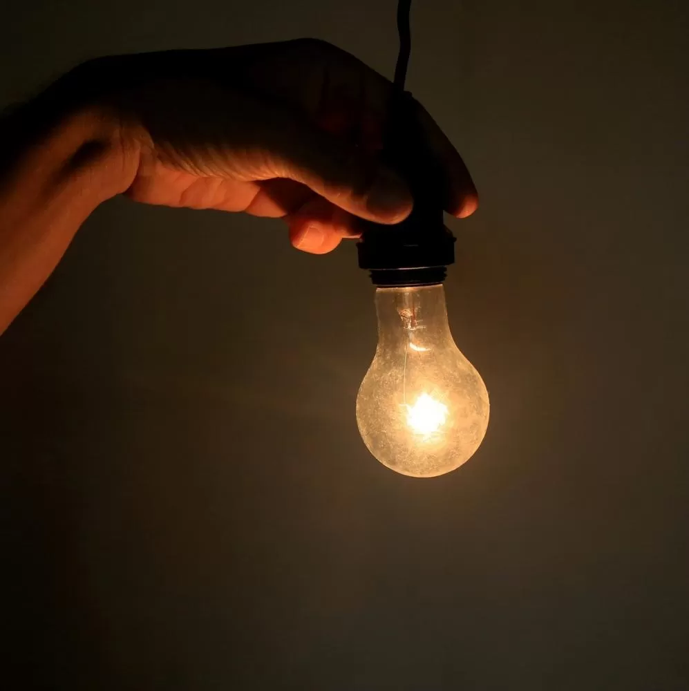 Conta de luz terá aumento em agosto com bandeira vermelha no patamar 2; custo extra será de R$ 7,87 a cada 100 kWh