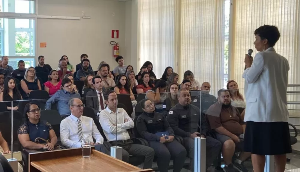 Ribeirão das Neves inicia projeto inédito de Justiça Restaurativa em presídios superlotados