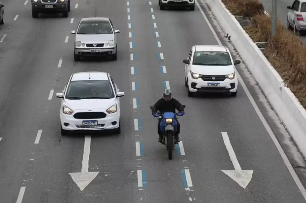 Prefeitura de Belo Horizonte define trecho da Via Expressa que receberá motofaixa 