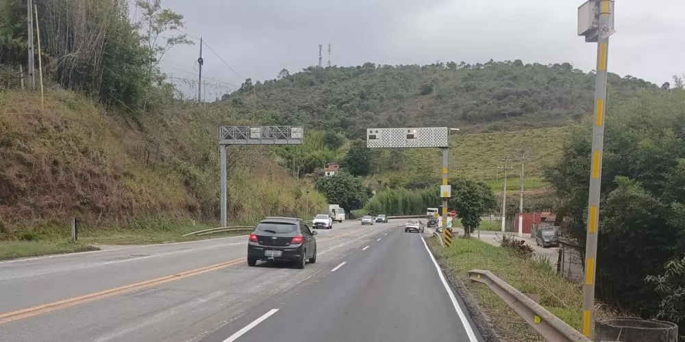 BR-040: novos radares aplicam multas e registram mais de 3 mil infrações em apenas três dias 