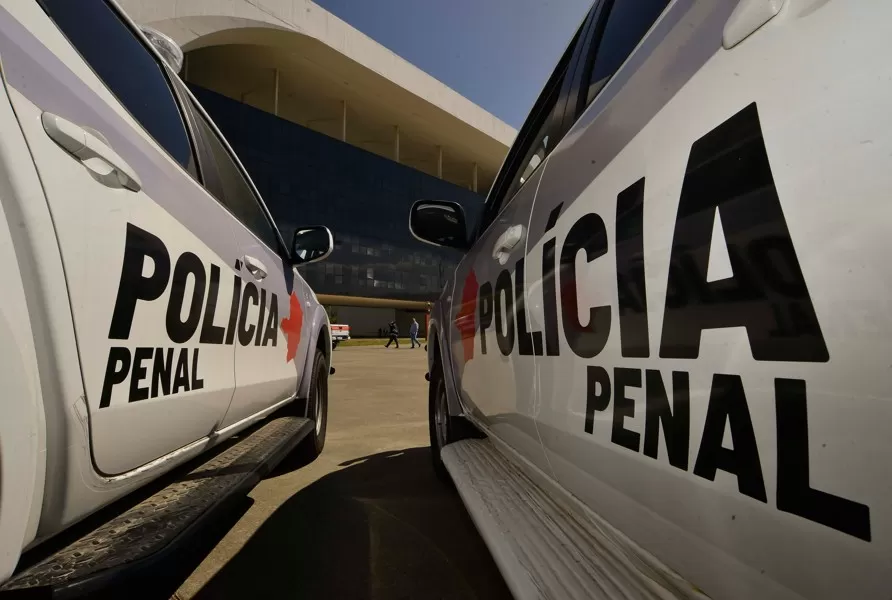 Detento mata policial penal em hospital de BH e é preso após tentar fuga de carro de aplicativo
