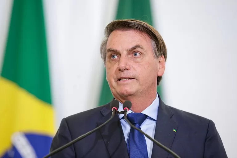 Moraes libera visitas de familiares a Bolsonaro durante prisão domiciliar