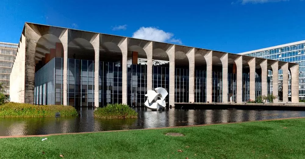 Itamaraty convoca representante dos EUA após críticas a ministro do STF