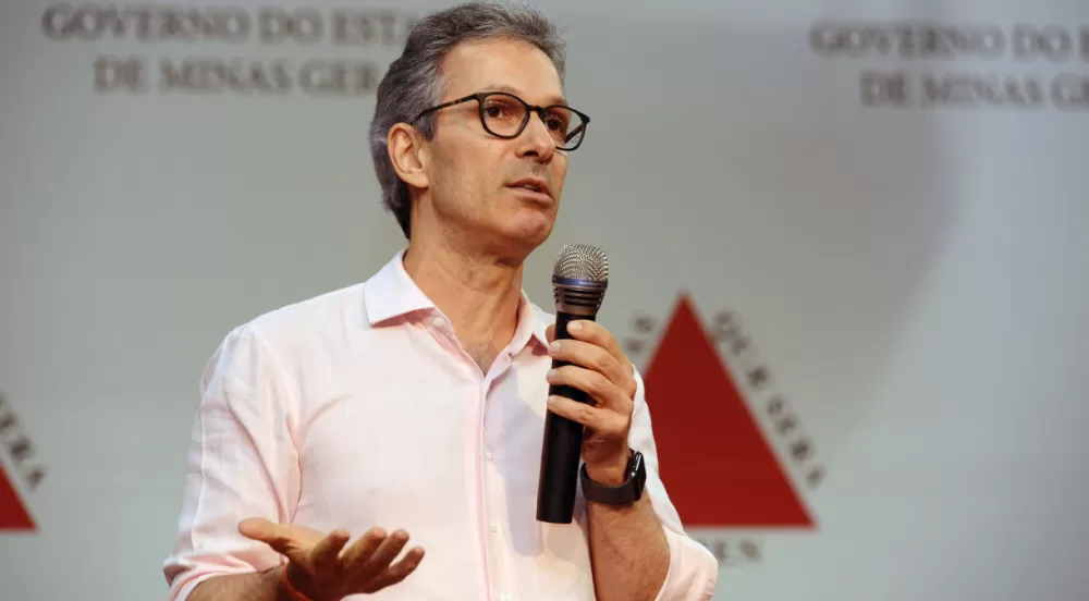 Zema diz que servidor insatisfeito deve ir para iniciativa privada