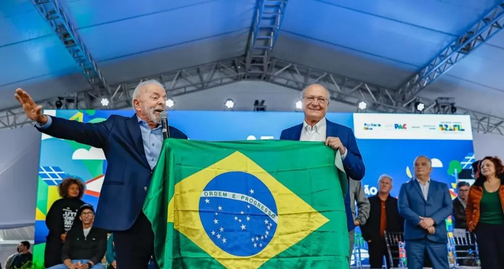 Lula e Alckmin se reúnem para definir medidas contra impacto do tarifaço dos EUA