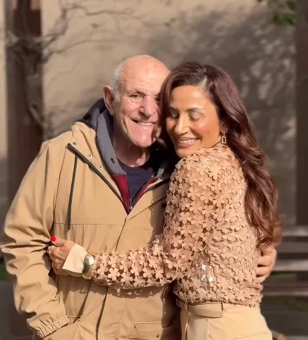 Gaúcha emociona ao anunciar viagem a Vespasiano (MG) para pai com Alzheimer no aniversário