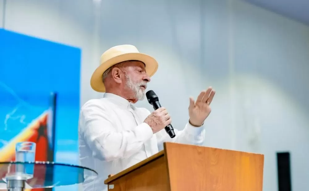 Lula anuncia pacote de R$ 30 bilhões para empresas afetadas por tarifa dos EUA