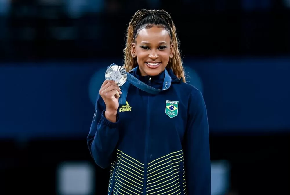 Rebeca Andrade anuncia aposentadoria do solo para preservar a carreira