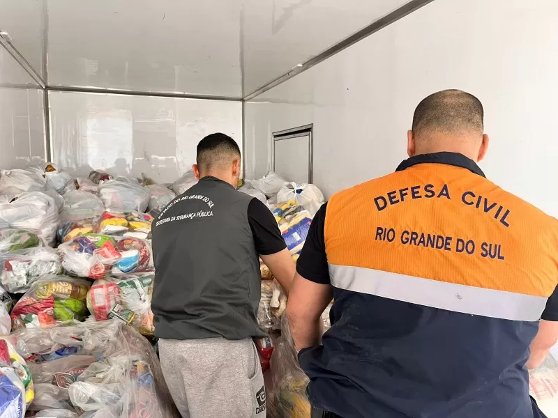 Saiba onde entregar doações para o Sul na região