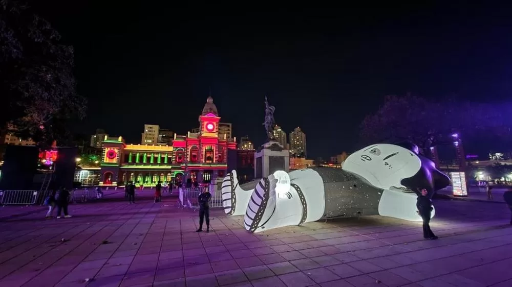 Festa da Luz transforma o baixo centro de BH com arte, luz e música