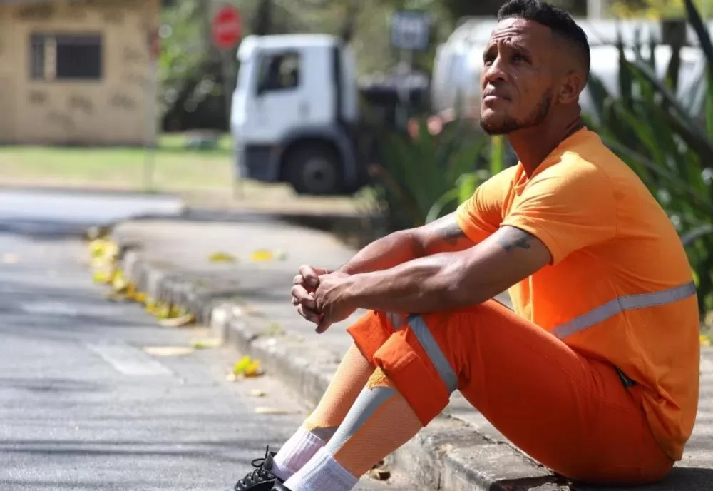 Após assassinato de colega, garis têm rota de trabalho alterada em BH