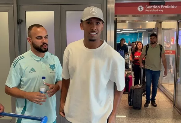 Ryan Guilherme chega a Belo Horizonte para assinar com o Cruzeiro