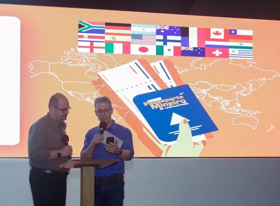 Minas seleciona 90 estudantes da rede pública para intercâmbio internacional em 2026