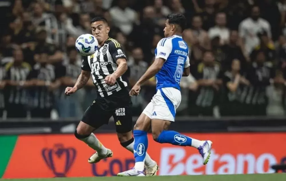 Cruzeiro derrota Atlético na Arena MRV e abre vantagem nas quartas da Copa do Brasil