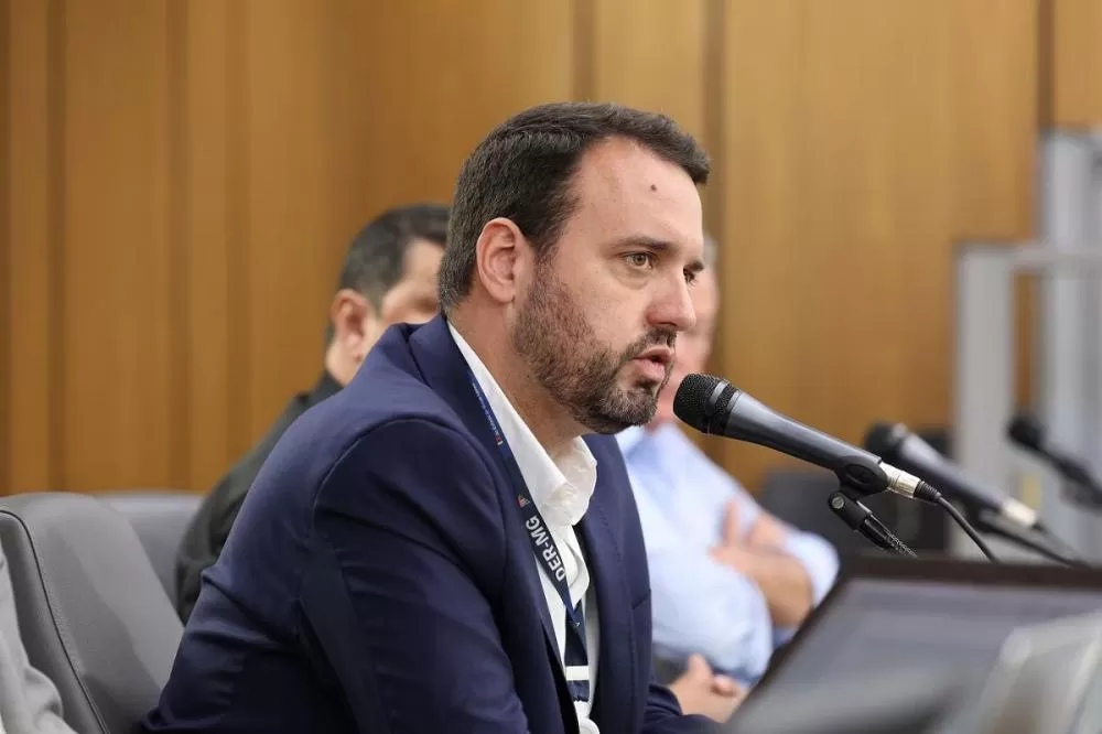 Rodrigo Tavares deixa DER-MG após três anos; saiba quem assume o cargo
