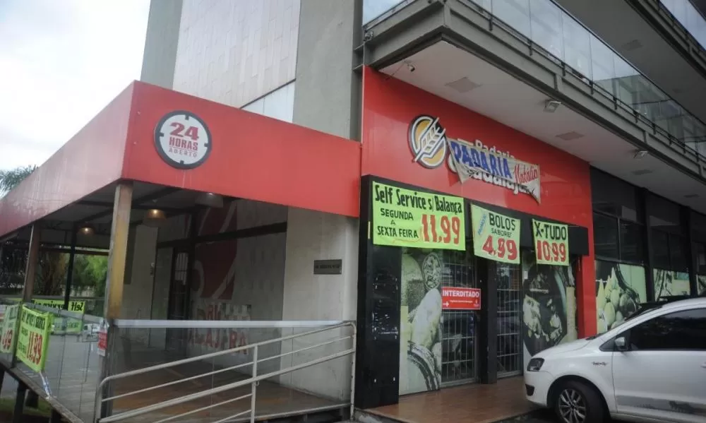 Casal sofre sequelas após comer torta contaminada por botulismo em padaria de BH