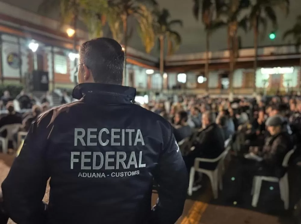 Megaoperação contra o PCC bloqueia R$ 1,2 bilhão e apreende 141 veículos em dez estados