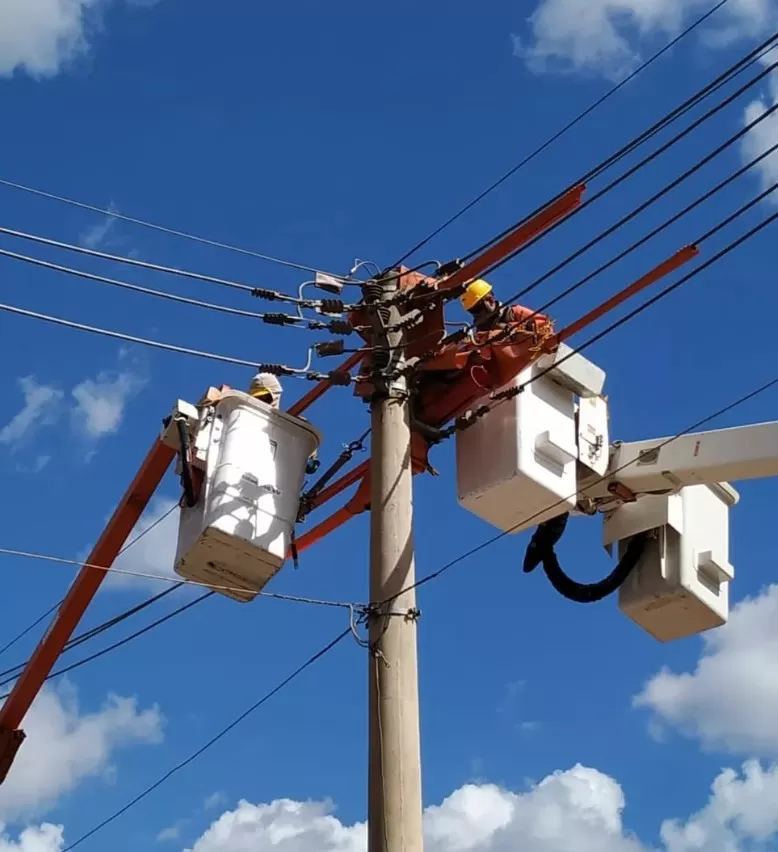 Cemig é multada em mais de R$ 12 milhões por quedas de energia em cidade de Minas Gerais