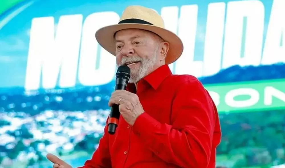 Lula anuncia construção de Instituto Federal em Contagem durante visita a Minas