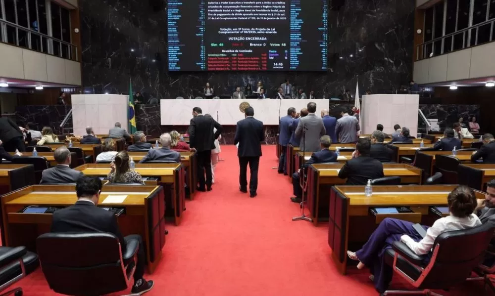 ALMG analisa projeto que altera horários de check-in e check-out e gera críticas de hotéis