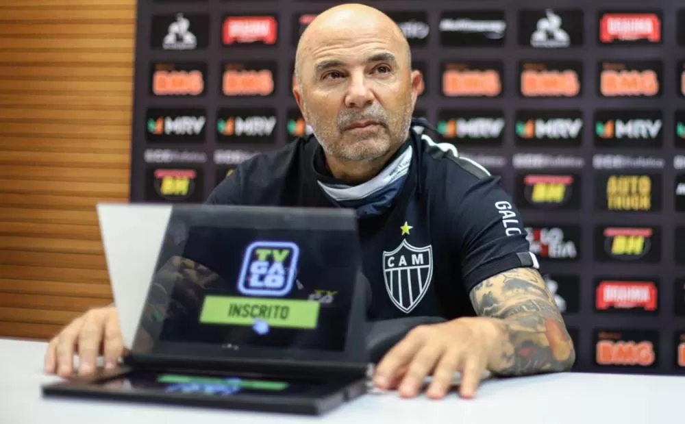Atlético confirma retorno de Jorge Sampaoli ao comando da equipe