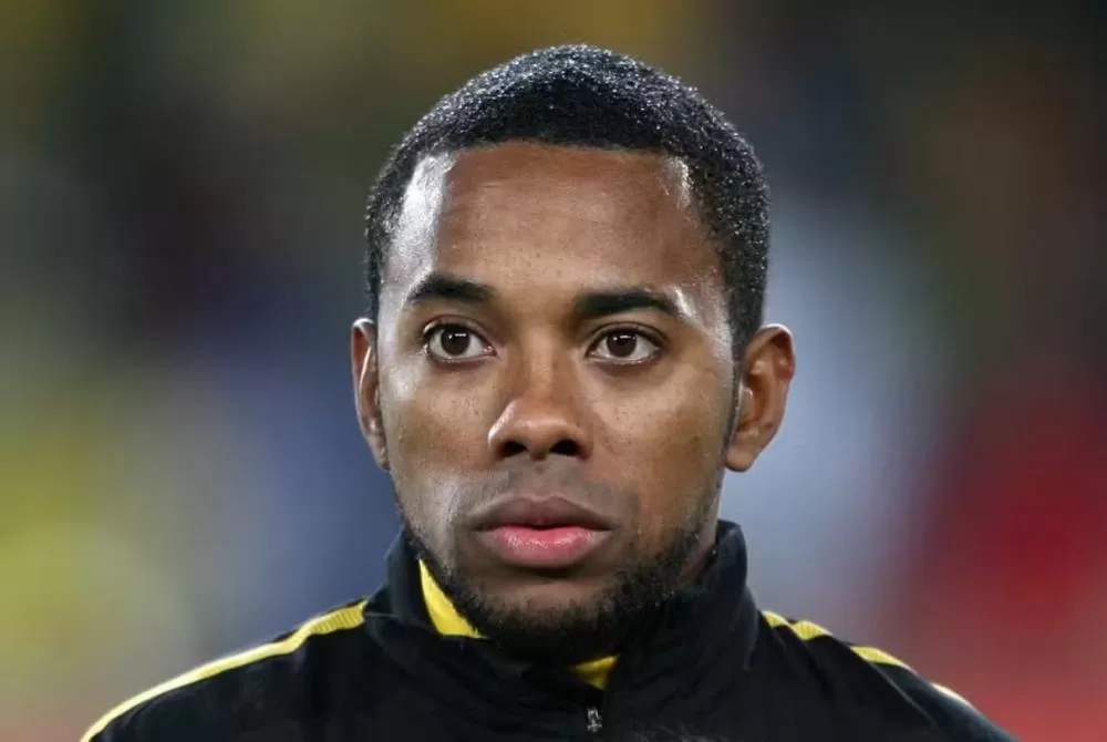 STJ mantém condenação de Robinho e rejeita novo recurso da defesa