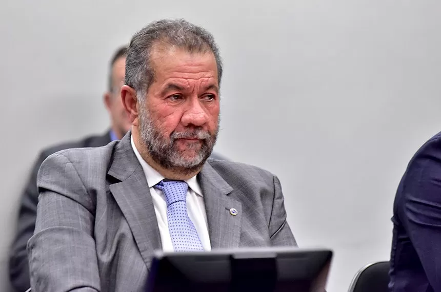 CPMI do INSS agenda oitiva de Carlos Lupi para próxima segunda-feira