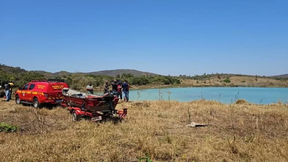 Pai tenta salvar filho em lagoa, mas os dois morrem afogados em Pedro Leopoldo