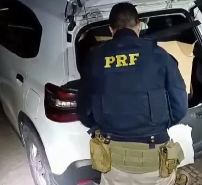 Homem é detido com 138 kg de maconha embalados em papel de presente na BR-381