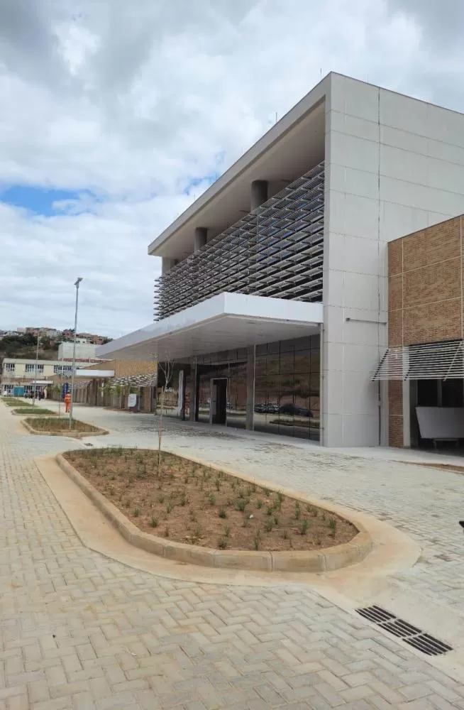 Maior hospital filantrópico do interior de Minas deve iniciar atendimentos até março de 2026