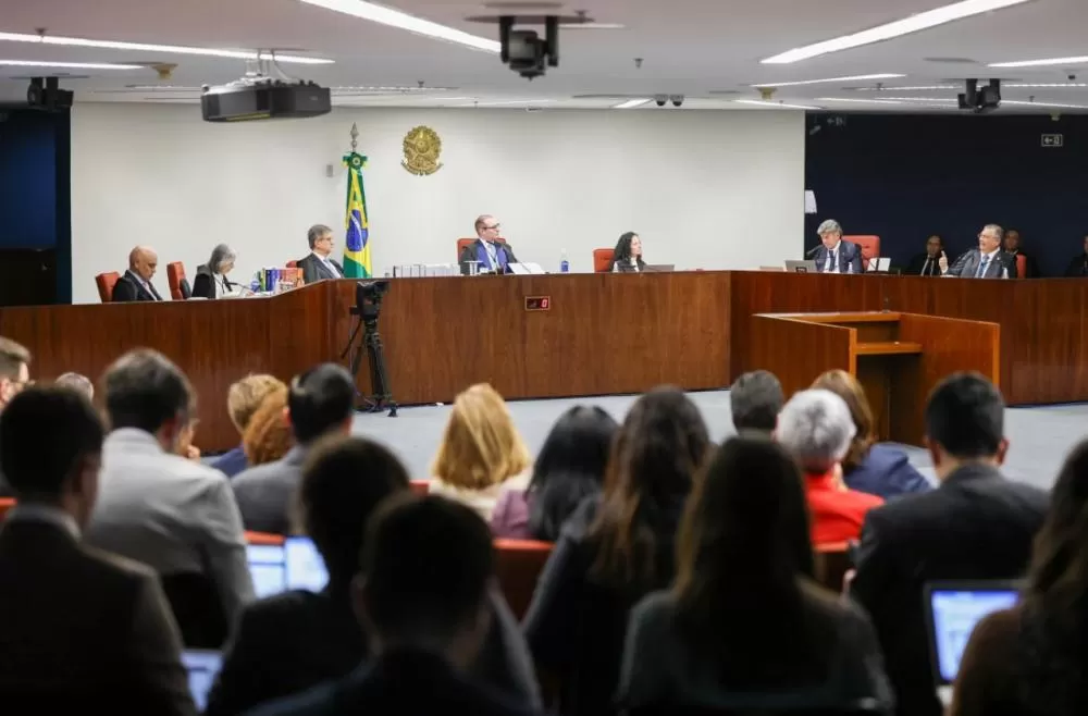 STF retoma julgamento da trama golpista com voto de Fux em pauta