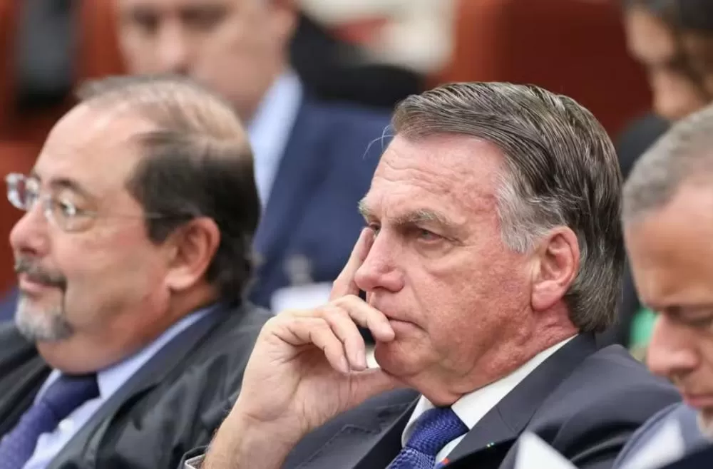 Bolsonaro e aliados terão que pagar R$ 30 milhões por danos no 8 de Janeiro