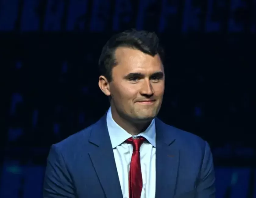 Suposto autor do disparo contra Charlie Kirk é preso nos Estados Unidos, diz Trump