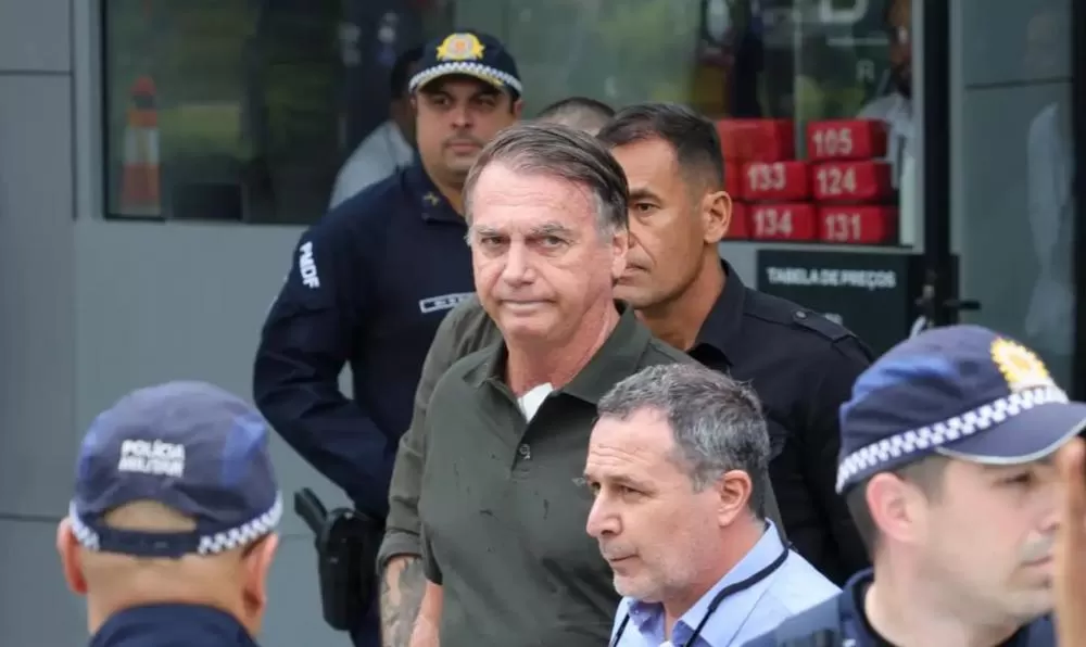 Moraes cobra explicações da Polícia Penal sobre demora no retorno de Bolsonaro após ida a hospital