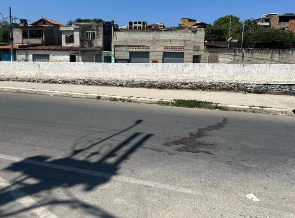 Motorista é assassinado a tiros ao desembarcar passageira em Santa Luzia