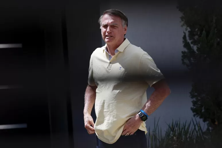 Lesões de Bolsonaro indicam câncer de pele, dizem médicos