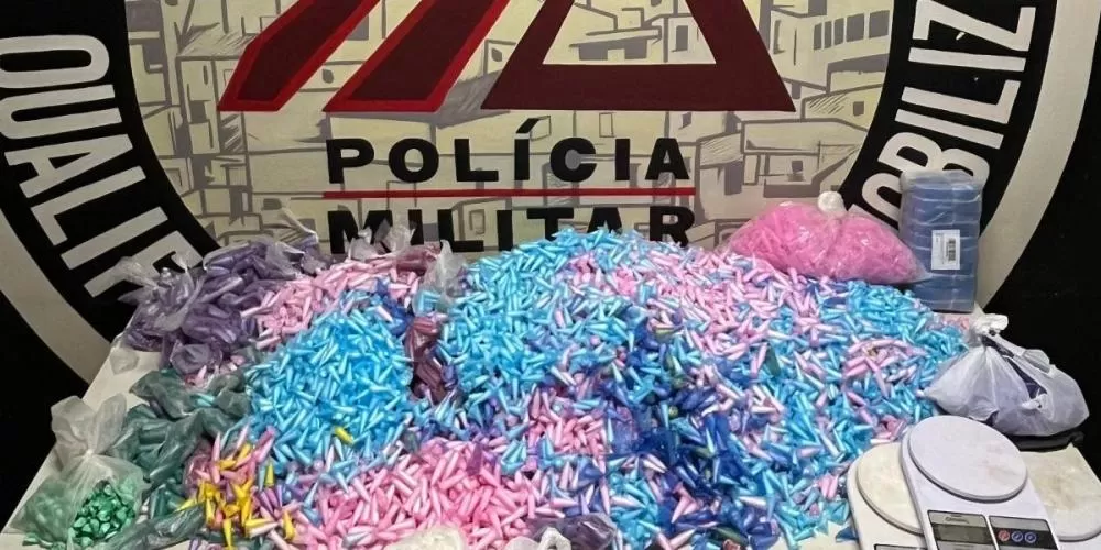 Polícia Militar apreende cerca de 10 mil pinos de cocaína em Ribeirão das Neves