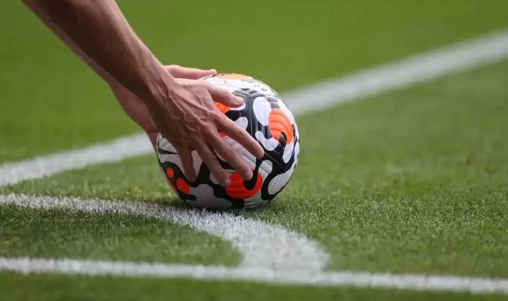 Operação investiga falsas peneiras de futebol e cumpre mandados em Minas Gerais