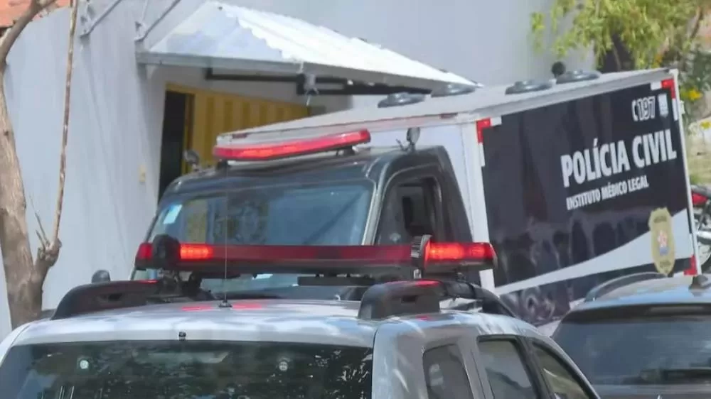 Homem morre esmagado por carro dentro da própria garagem em Santa Luzia