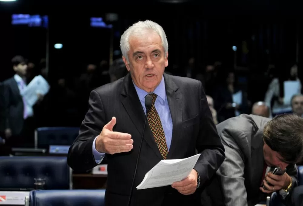 CCJ do Senado deve decidir futuro da PEC da Blindagem nesta quarta-feira